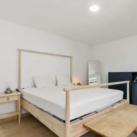 Rent this 3 bed apartment on Santa Pola in Carrer de Lleó / Calle de León, 03130 Santa Pola