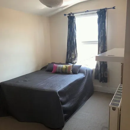 Rent this 3 bed apartment on Domino's in 439 Gloucester Road, Bristol