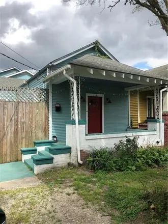 Rent this 2 bed house on 127 Addison St in Jefferson, Louisiana