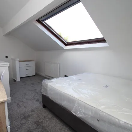 Image 7 - Lucas Street, Leeds, LS6 2JD, United Kingdom - House for rent