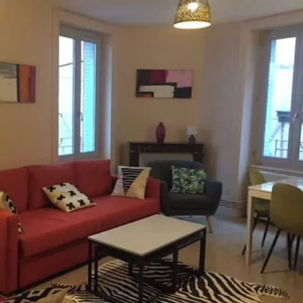 Image 7 - 63300 Thiers, France - Apartment for rent