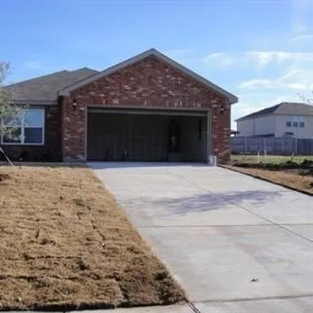 Rent this 3 bed house on Swan Ridge in Sherman, TX 75092