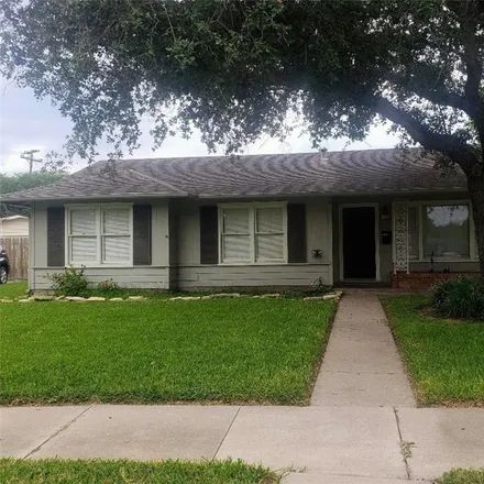 Rent this 3 bed house on 1042 Wilshire Place in Corpus Christi, TX 78411