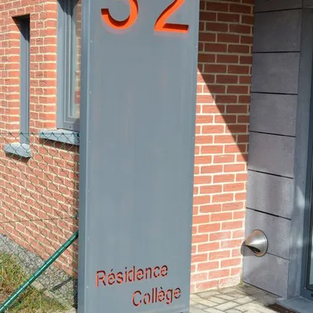 Rent this 2 bed apartment on Rue Simone Veil 32 in 5101 Namur, Belgium