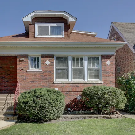 Buy this 4 bed house on 4439 North Mason Avenue in Chicago, IL 60630