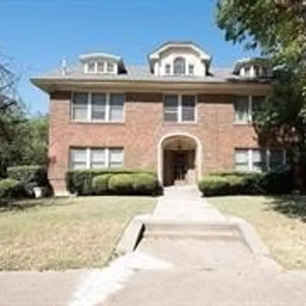 Buy this 12 bed house on North Munger Boulevard in Dallas, TX 75358