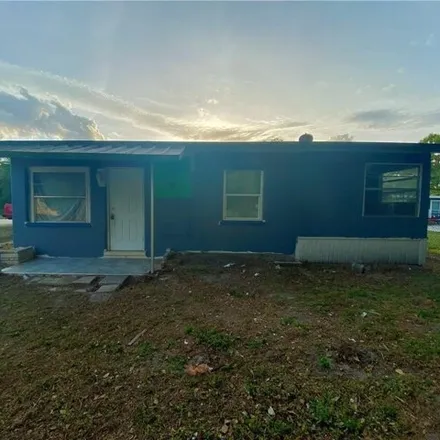 Buy this 2 bed house on 402 Miramar Rd in Fort Myers, Florida
