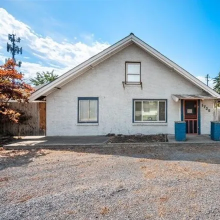 Buy this 3 bed house on 7478 East Nora Avenue in Spokane Valley, WA 99212