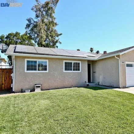 Buy this 3 bed house on 5642 Crestmont Avenue in Livermore, CA 94551