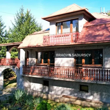Buy this studio house on Jerzego Kuryłowicza 42 in 30-699 Krakow, Poland