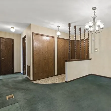 Image 4 - 1143 West Thayer Street, Mount Prospect, IL 60056, USA - Condo for sale