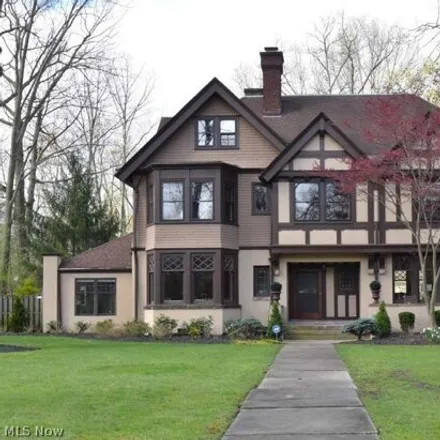 Buy this 6 bed house on 2846 Fairmount Boulevard in Cleveland Heights, OH 44118