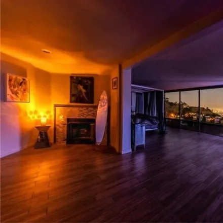 Image 7 - 2249 Sunset Plaza Drive, Los Angeles, CA 90069, USA - House for rent