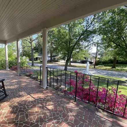 Image 4 - East North Street, Boyce Lawn, Greenville, SC 29603, USA - House for sale