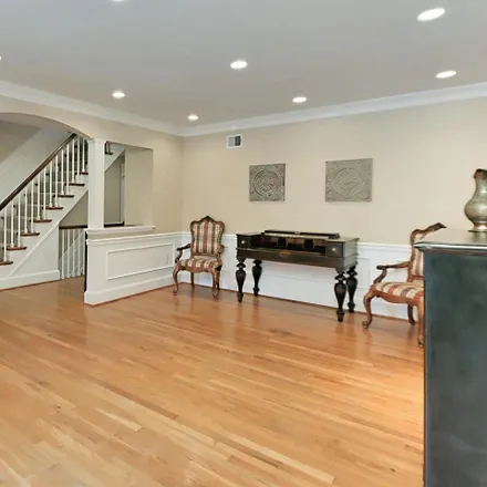 Image 9 - 8223 Taunton Place, West Springfield, VA 22152, USA - Townhouse for sale