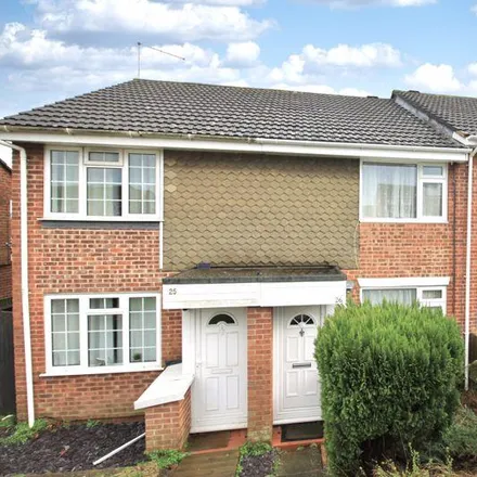 Rent this 2 bed townhouse on 23 Paxton Close in Hedge End, SO30 0PB