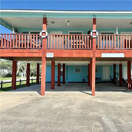 Buy this 6 bed house on Port O'Connor Volunteer Fire Department in 6th Street, Port O'Connor