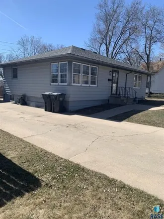 Image 7 - East 4th Street, Dell Rapids, SD 50722, USA - House for sale