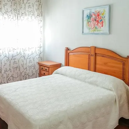 Rent this 3 bed house on Autovía de Jerez de la Frontera a Arcos de la Frontera in 11630 Arcos de la Frontera, Spain