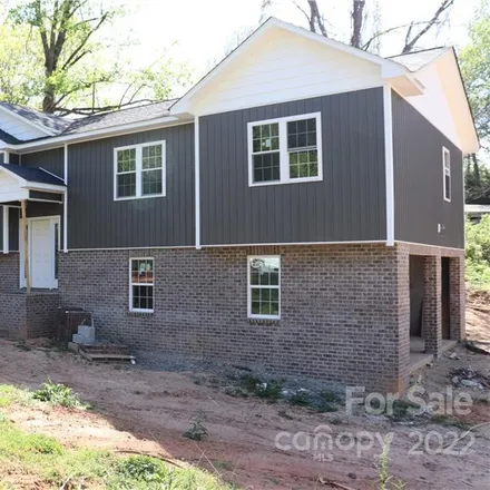 Buy this 3 bed house on 2953 2nd Street Court Northwest in Hickory, NC 28601