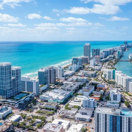 Image 2 - 6901 Collins Avenue, Atlantic Heights, Miami Beach, FL 33141, USA - Condo for rent