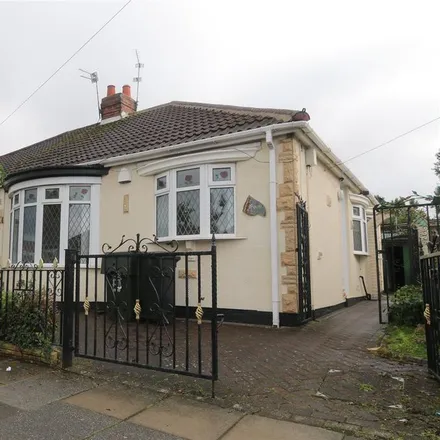 Rent this 2 bed house on Park Avenue South in Middlesbrough, TS3 0PB