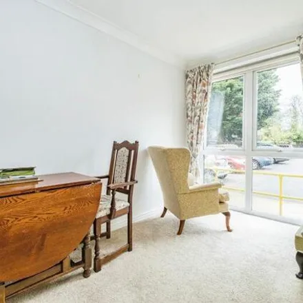 Image 4 - The Plough, Oyster Lane, Byfleet, KT14 7HP, United Kingdom - Apartment for sale