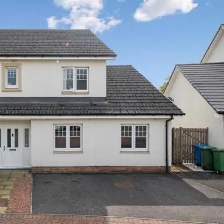 Buy this 5 bed house on Heatherbank Avenue in Gartloch, G69 8EQ