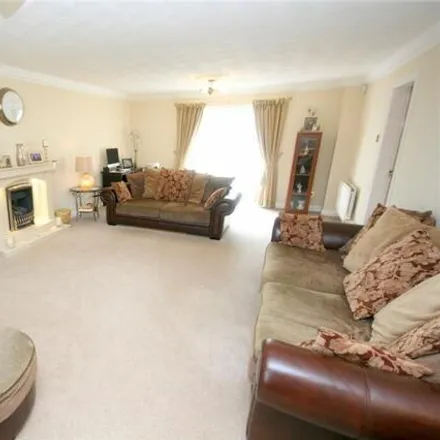 Image 2 - Preston Wood, North Shields, NE30 3LT, United Kingdom - House for sale