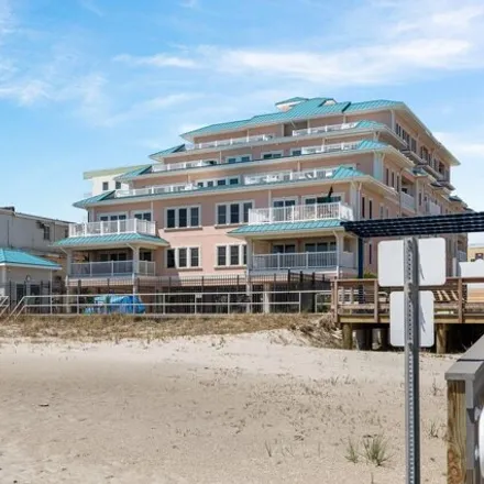 Buy this 4 bed condo on 584 East Stockton Road in Wildwood Gables, Cape May County