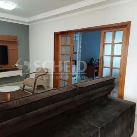 Buy this 3 bed house on Rua Capitão Valdir Alves de Siqueira in Jabaquara, São Paulo - SP