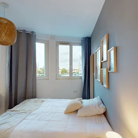 Rent this 1 bed apartment on 21 Boulevard Maréchal Gallieni in 21000 Dijon, France