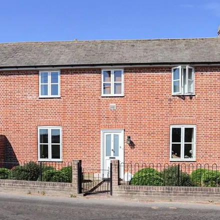Rent this 4 bed duplex on The Street in Babergh, IP7 5LA