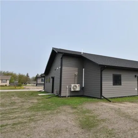 Image 5 - 574 Lincoln Street Southeast, Warroad, Roseau County, MN 56763, USA - House for sale