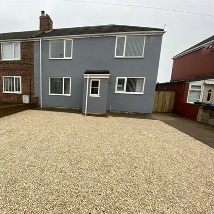 Buy this 3 bed townhouse on Leslie Avenue/Cadeby Avenue in Leslie Avenue, Denaby Main