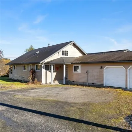Buy this 5 bed house on Henkle Street in Raymond, WA 98577