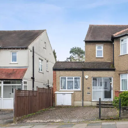 Buy this 3 bed house on Llanvanor Road in Childs Hill, London