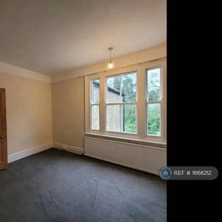 Image 7 - Conway Road, London, N14 7BH, United Kingdom - Apartment for rent