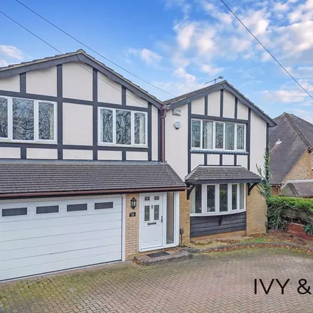 Rent this 5 bed house on Whitehall Lane in London, IG9 5JH