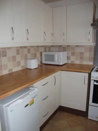 Image 5 - 62 Northdown Road, Welham Green, AL10 8SN, United Kingdom - Townhouse for rent