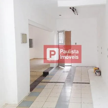 Rent this 2 bed house on Rua Édison in Campo Belo, São Paulo - SP