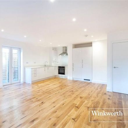 Rent this 2 bed apartment on 16 in 18 Mountfield Road, London