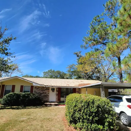 Buy this 3 bed house on 119 Royal Drive in DeFuniak Springs, Walton County