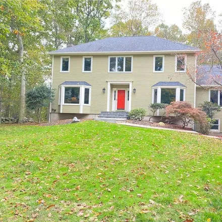 Buy this 4 bed house on 35 Revere Place in Ridgefield, CT 06877