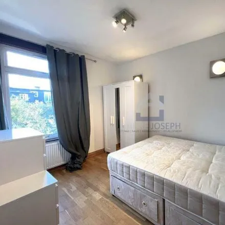 Image 6 - 112 Tooting Bec Road, London, SW17 8BW, United Kingdom - Room for rent