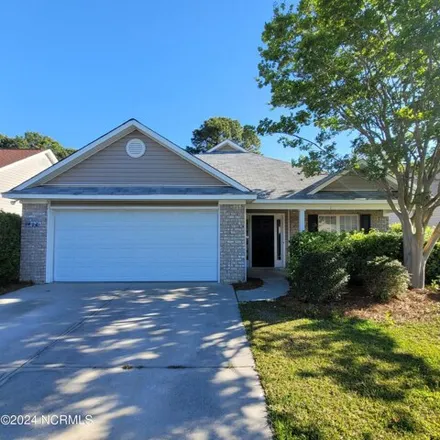 Rent this 3 bed house on 428 Foxwood Lane in Greenbriar, New Hanover County