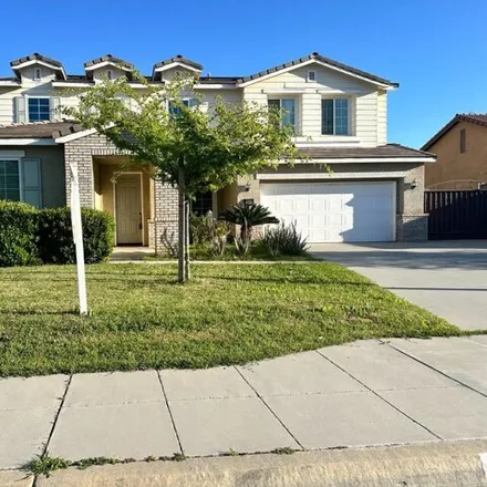 Buy this 5 bed house on 2947 Wrenwood Avenue in Clovis, CA 93611