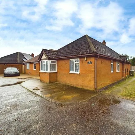 Image 1 - Braintree Road, Black Notley, CM77 8HS, United Kingdom - House for sale