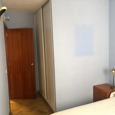Rent this 2 bed apartment on Ronda de Segovia in 28005 Madrid, Spain