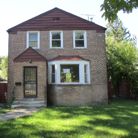 Buy this 3 bed house on 9942 South Luella Avenue in Chicago, IL 60617